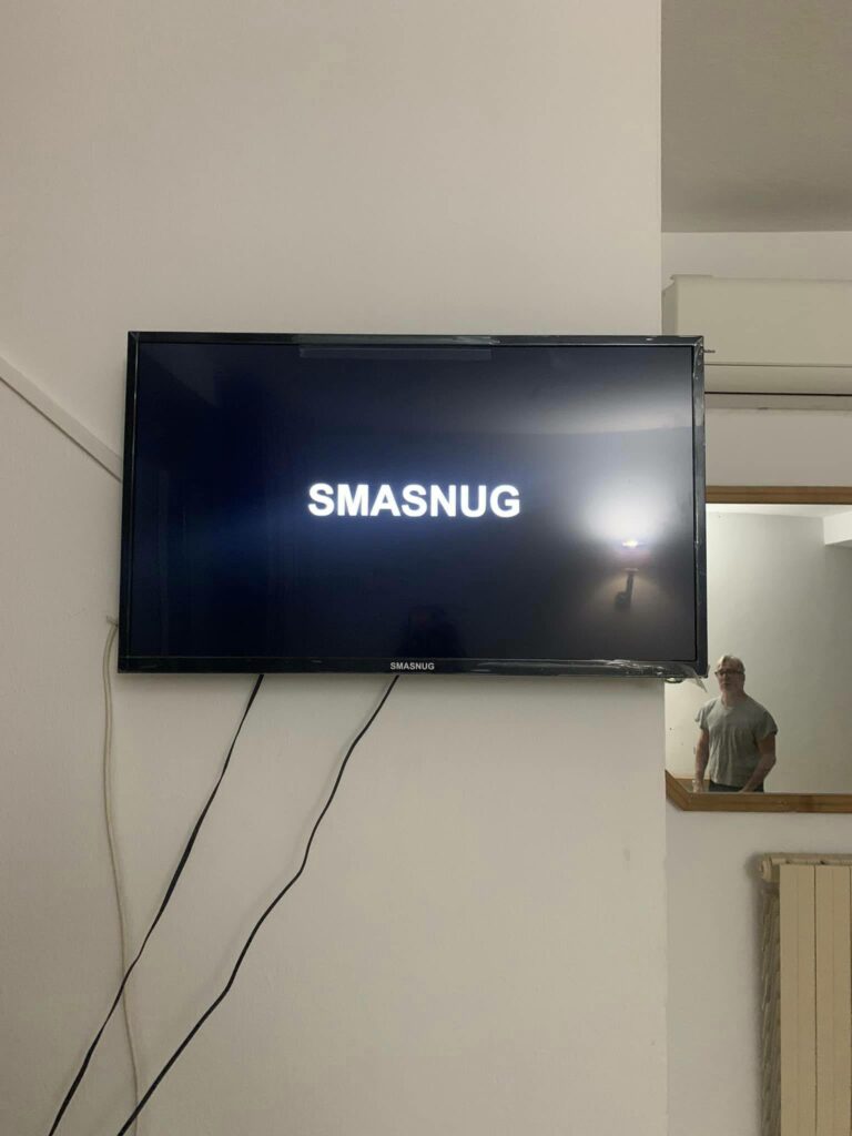 Smasnug TV